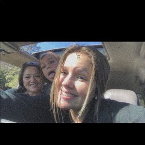 Meet your Posher, Hailey